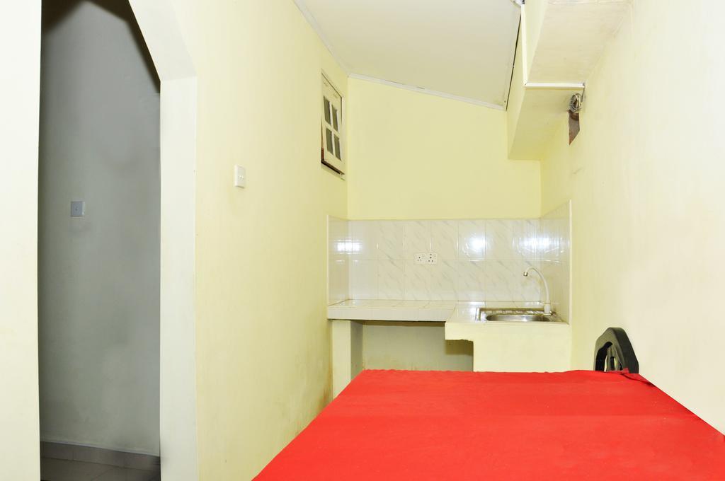 Blumarine Guest House Negombo Chambre photo