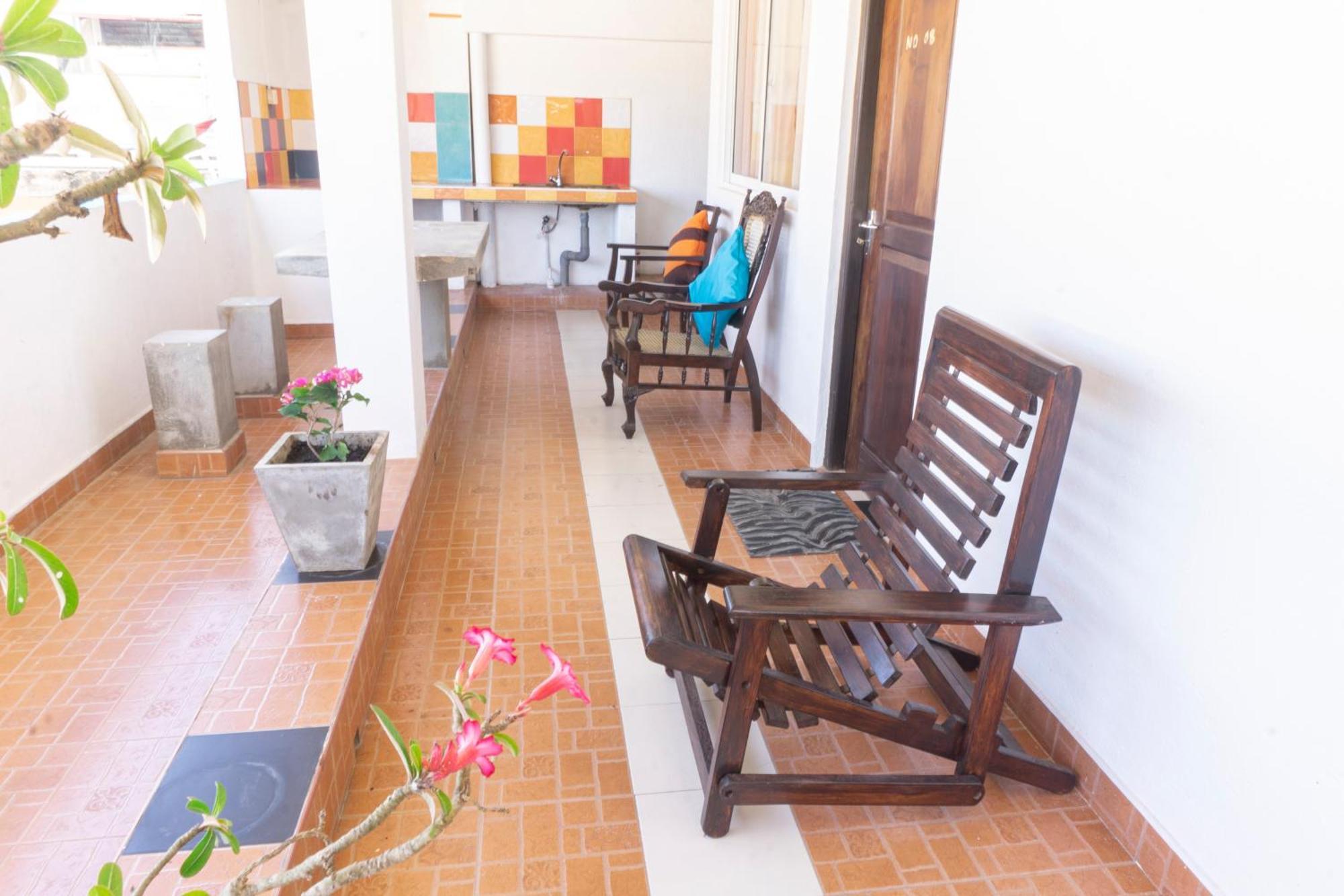 Blumarine Guest House Negombo Extérieur photo