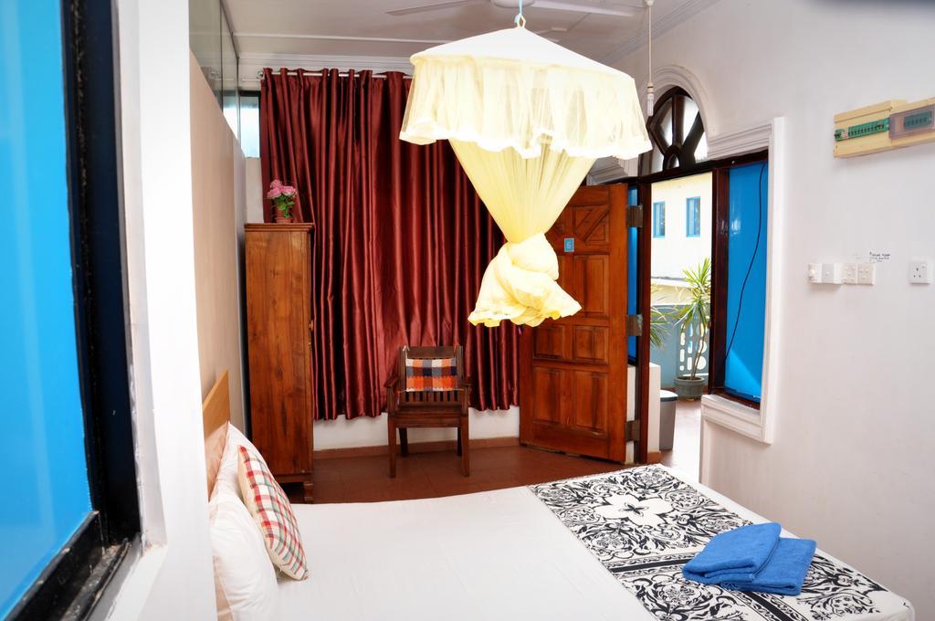 Blumarine Guest House Negombo Extérieur photo